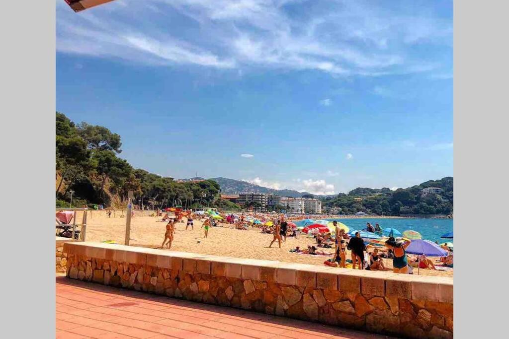 Apartamento Con Piscina Y Parking En Lloret De Mar Apartment Luaran gambar