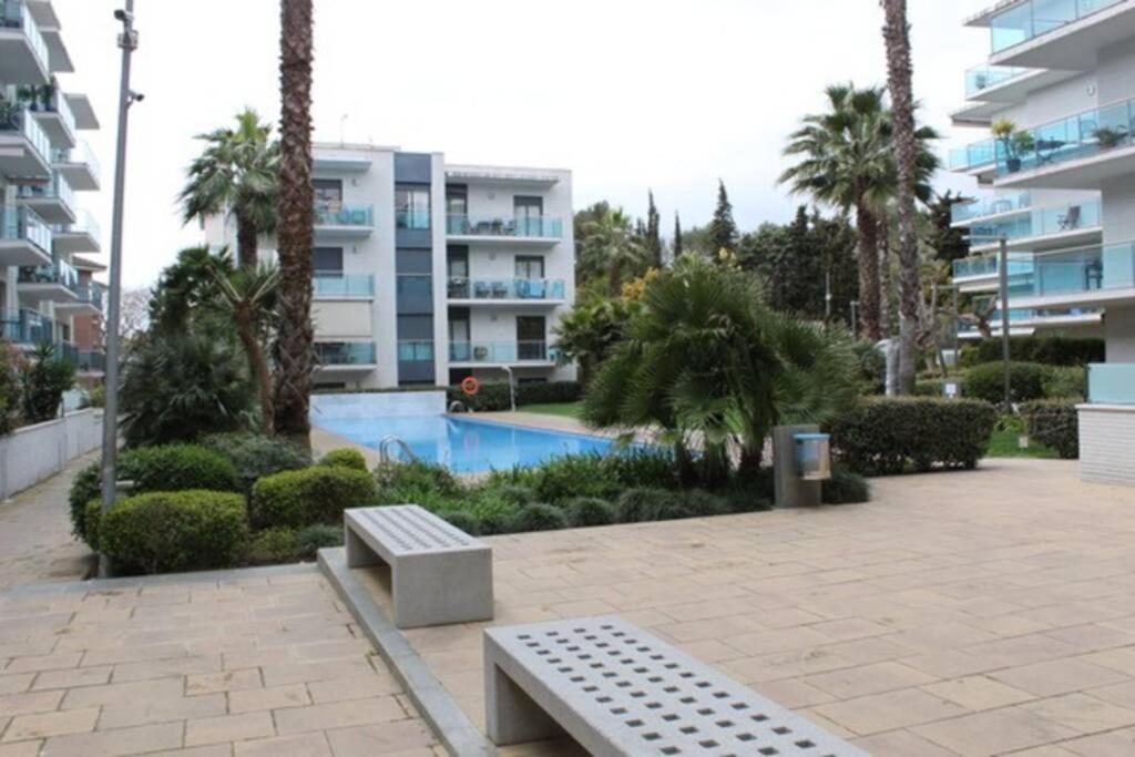 Apartamento Con Piscina Y Parking En Lloret De Mar Apartment Luaran gambar