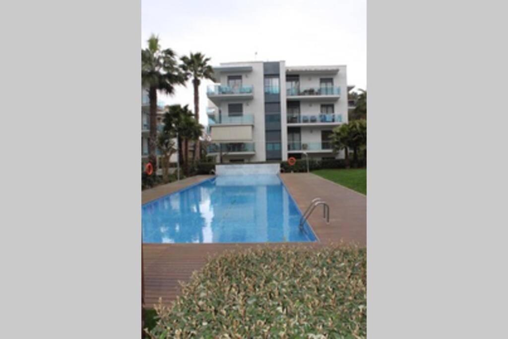 Apartamento Con Piscina Y Parking En Lloret De Mar Apartment Luaran gambar