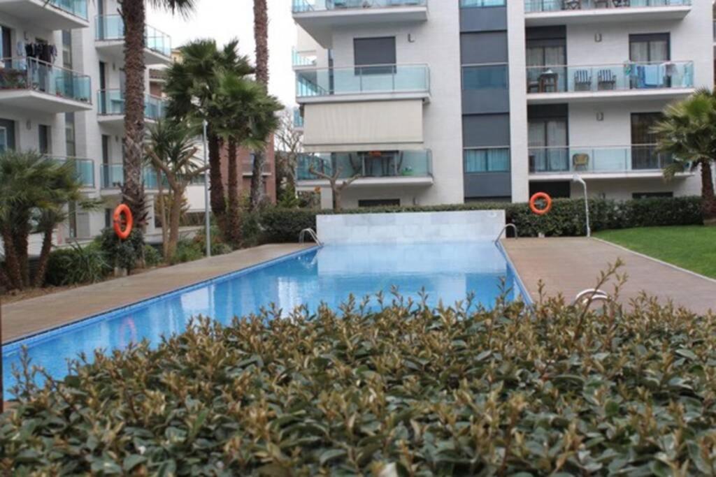 Apartamento Con Piscina Y Parking En Lloret De Mar Apartment Luaran gambar