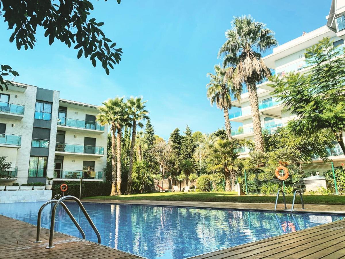 Apartamento Con Piscina Y Parking En Lloret De Mar Apartment Luaran gambar