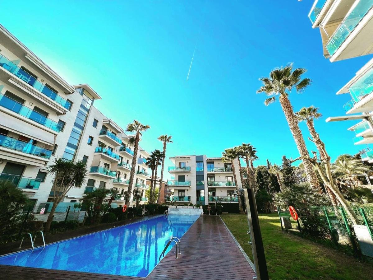 Apartamento Con Piscina Y Parking En Lloret De Mar Apartment Luaran gambar