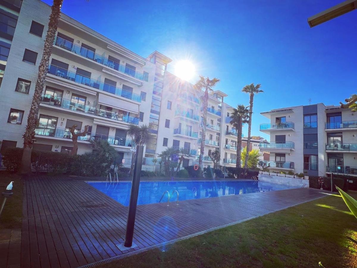 Apartamento Con Piscina Y Parking En Lloret De Mar Apartment Luaran gambar